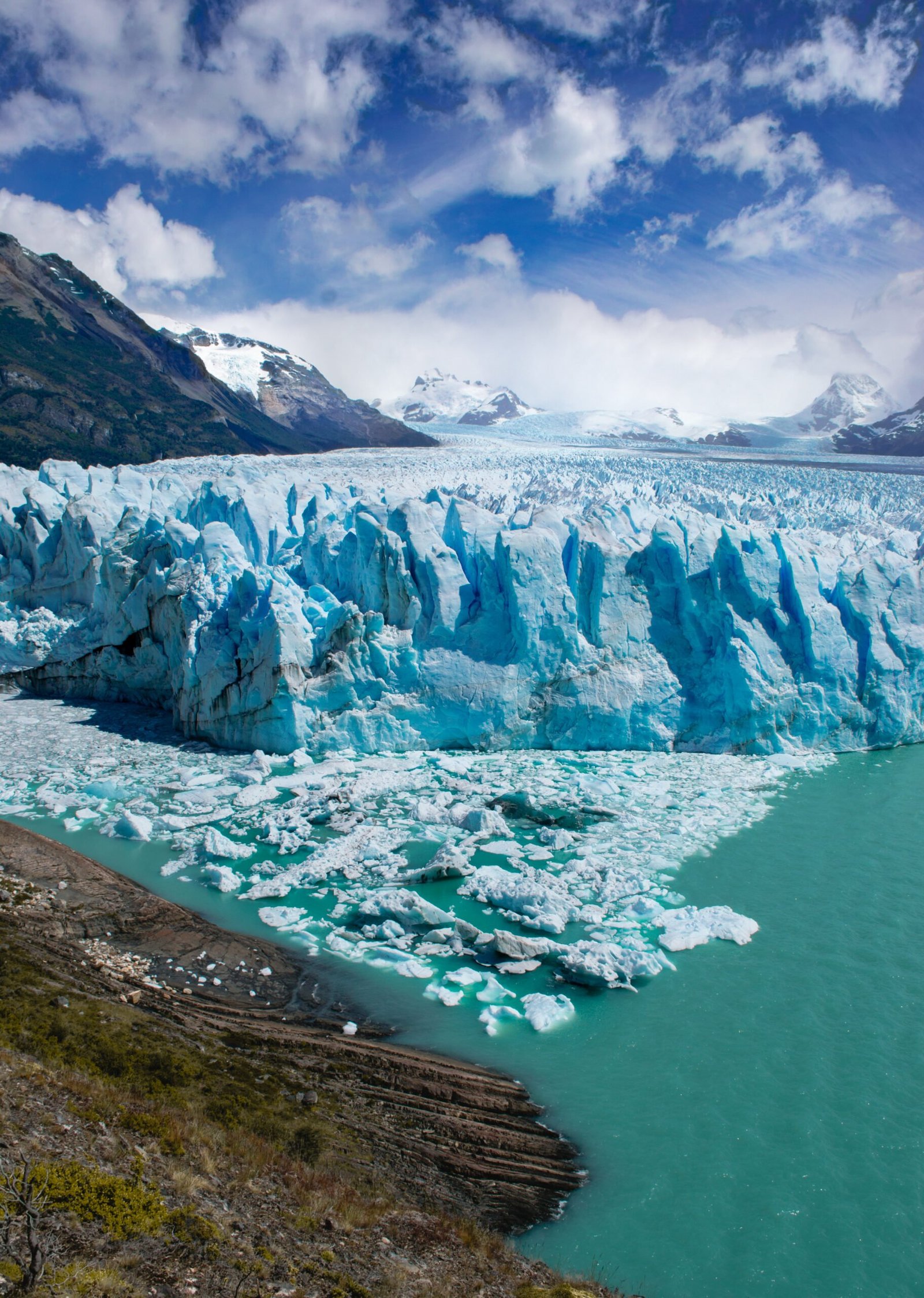 Vertical shot of Moreno glacier Santa Cruz in Argentina Moreno glacier Santa Cruz in Argentina